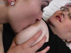 BBW MOM fucked by young lesbian girl